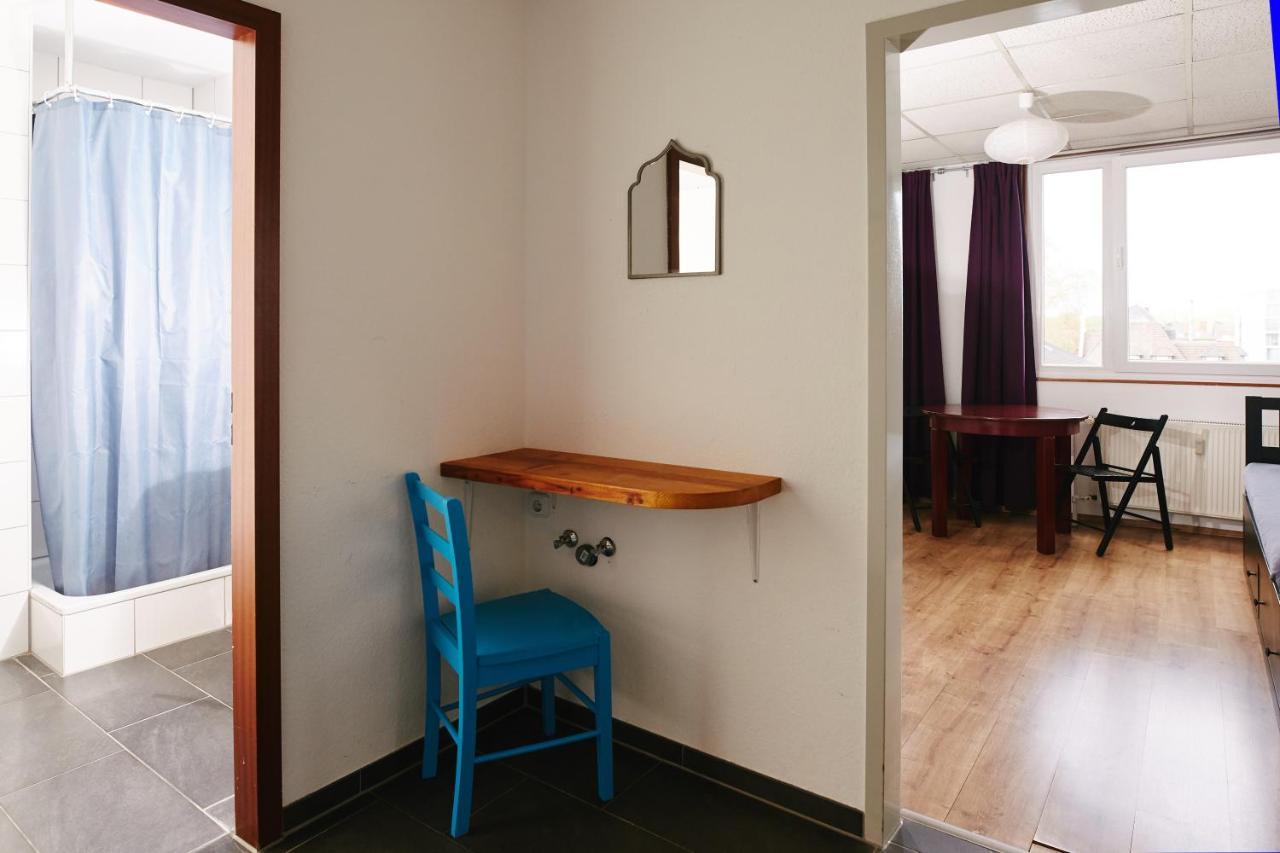 Sleep Station Hostel *