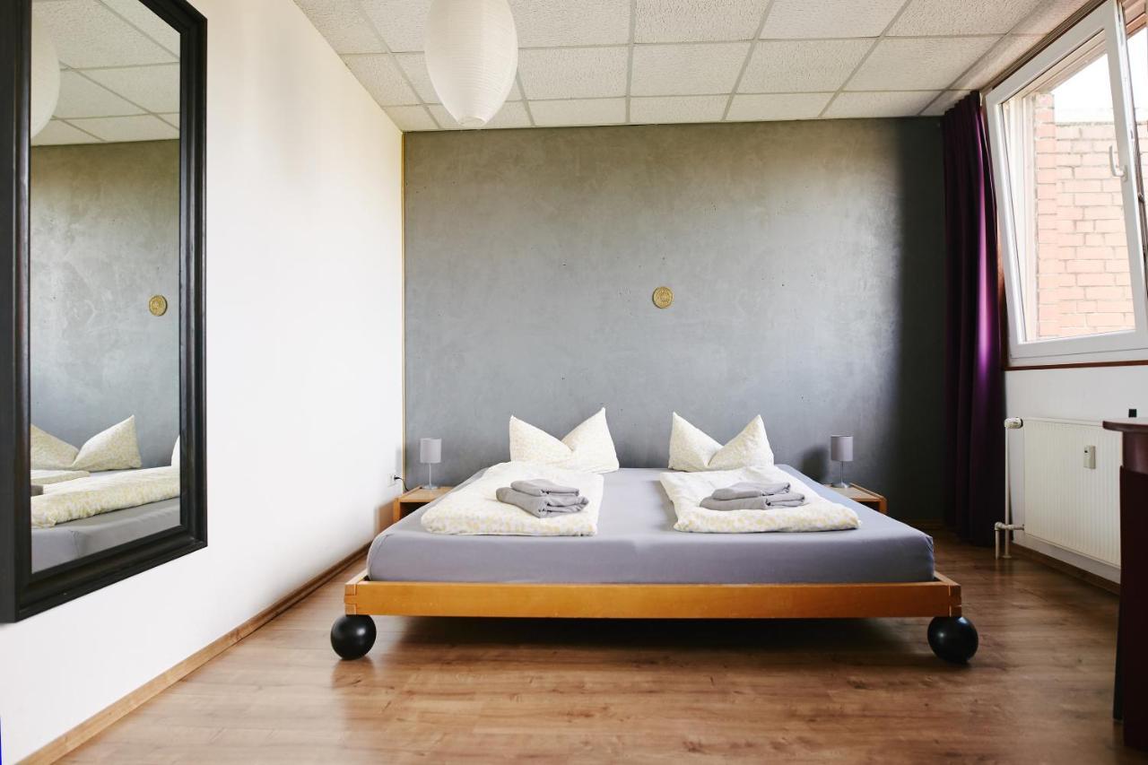 Sleep Station Hostel *